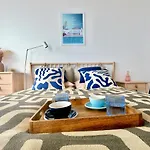 Tlusta Mewa Sea View
